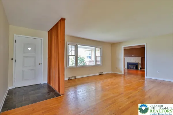 $395,000 | 1004 Donald Drive, Emmaus, PA 18049