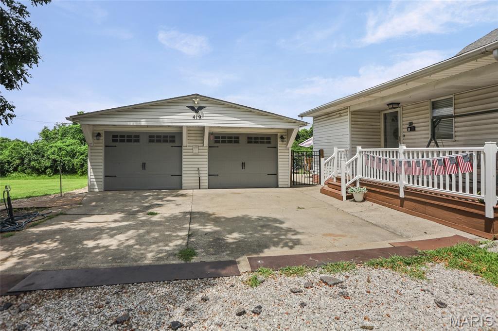 419 Old Rock Road Granite City, IL 62040 - Photo 10 of 74 Gallery Image 10