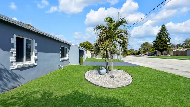 $5,950 | 3331 Lake Avenue, West Palm Beach, FL 33405