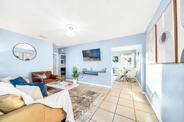 $5,950 | 3331 Lake Avenue, West Palm Beach, FL 33405