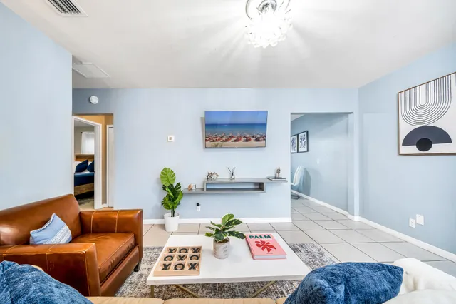 $5,950 | 3331 Lake Avenue, West Palm Beach, FL 33405