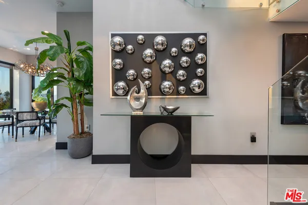 $24,950 | 4338 Gayle Drive, Tarzana, CA 91356