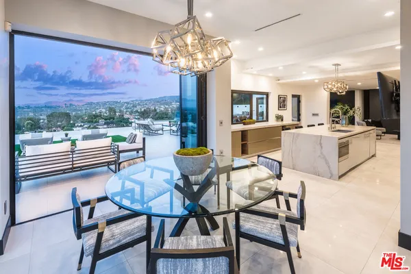 $24,950 | 4338 Gayle Drive, Tarzana, CA 91356