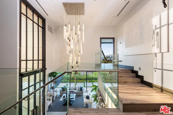 $24,950 | 4338 Gayle Drive, Tarzana, CA 91356