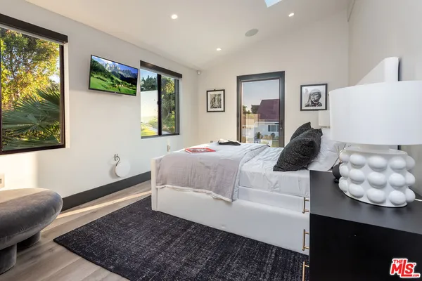 $24,950 | 4338 Gayle Drive, Tarzana, CA 91356