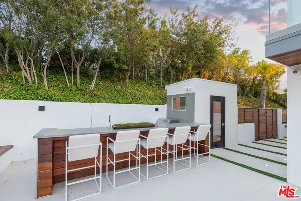 $24,950 | 4338 Gayle Drive, Tarzana, CA 91356