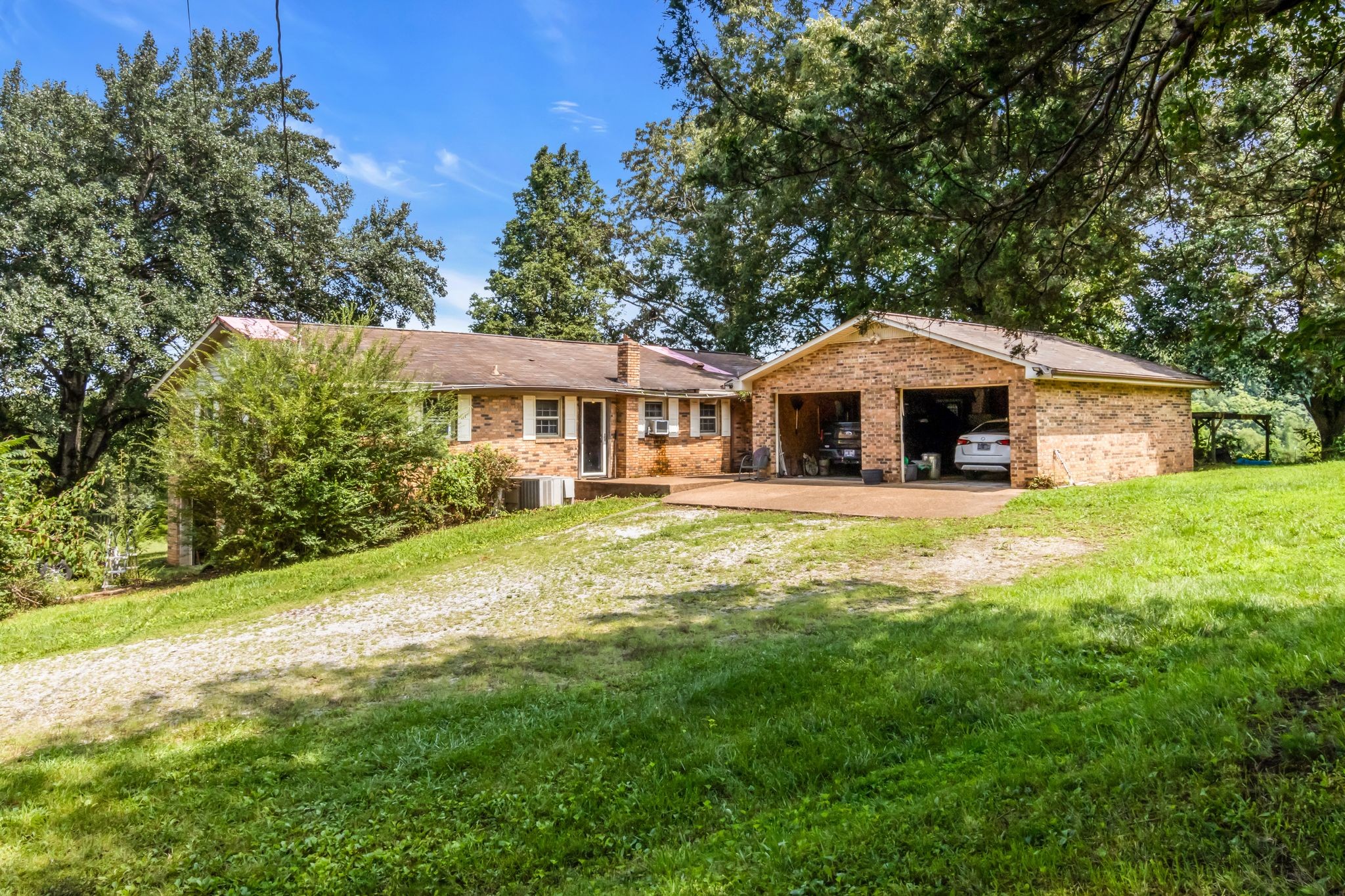 1337 Toy Slatten Road Sparta, TN 38583 - Photo 2 of 27