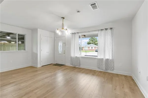 $324,900 | 1710 Schnell Drive, Arabi, LA 70032