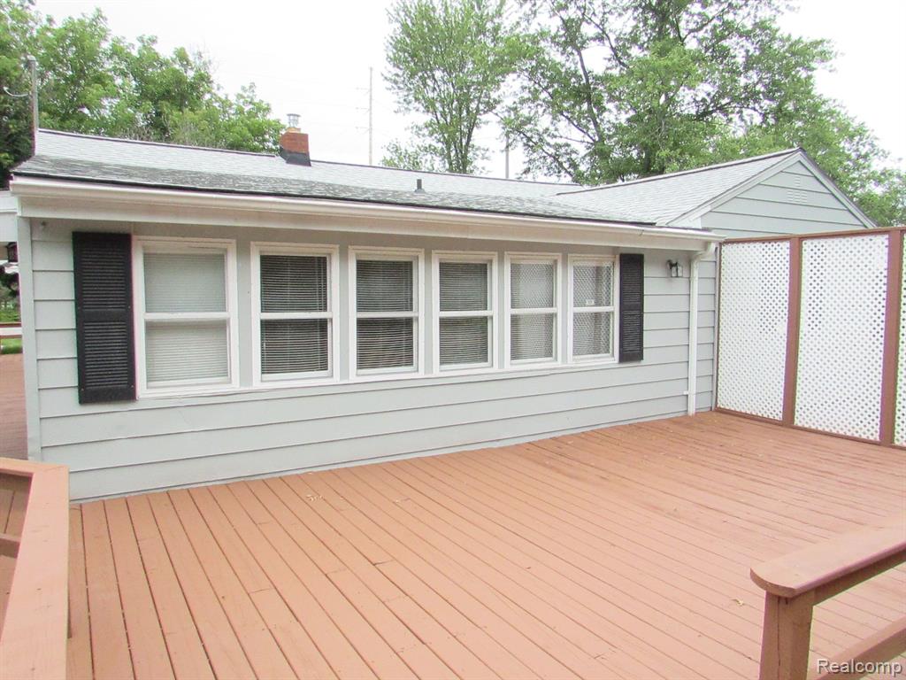 2003 Belsay Road Burton, MI 48519 - Photo 12 of 47
