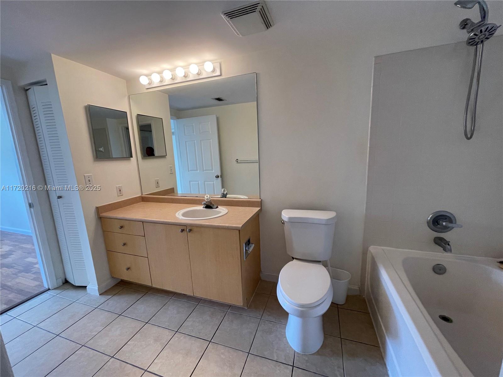 Parkside Hollywood, FL 33020 - Photo 12 of 21