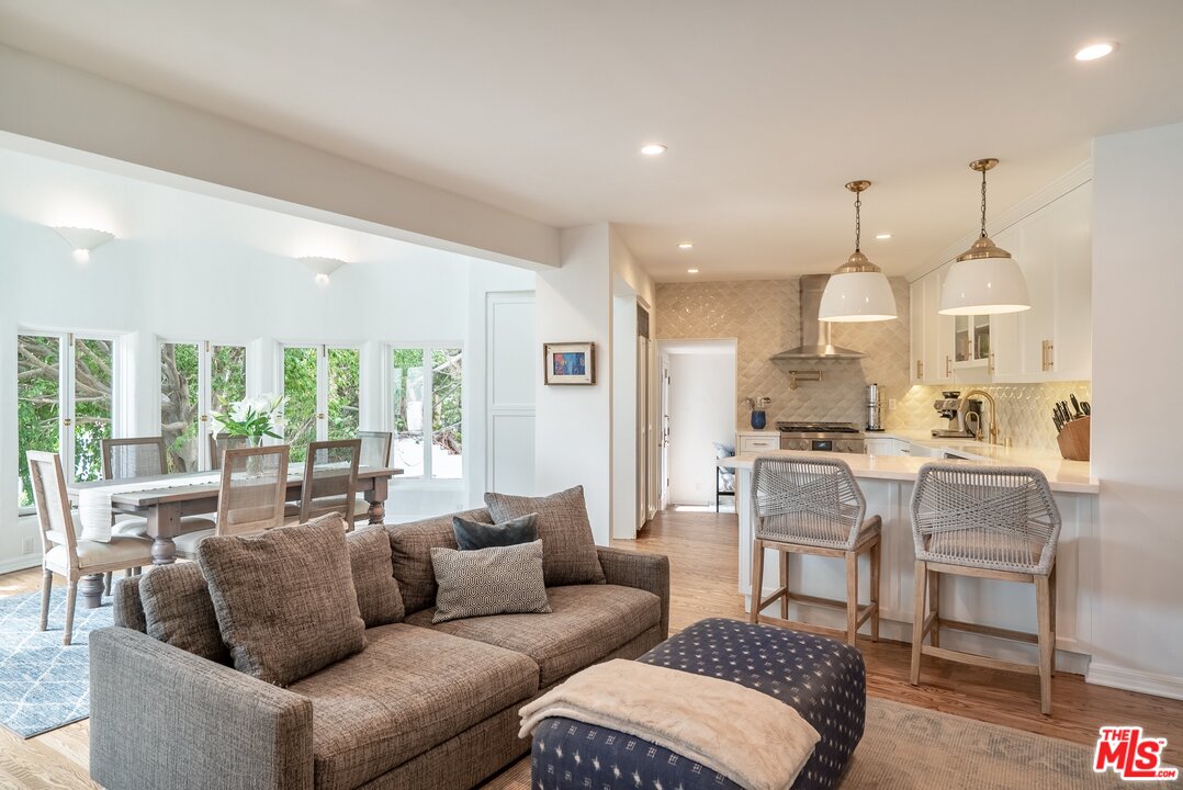 1820 Courtney Terrace Terrace Los Angeles, CA 90046 - Photo 5 of 17