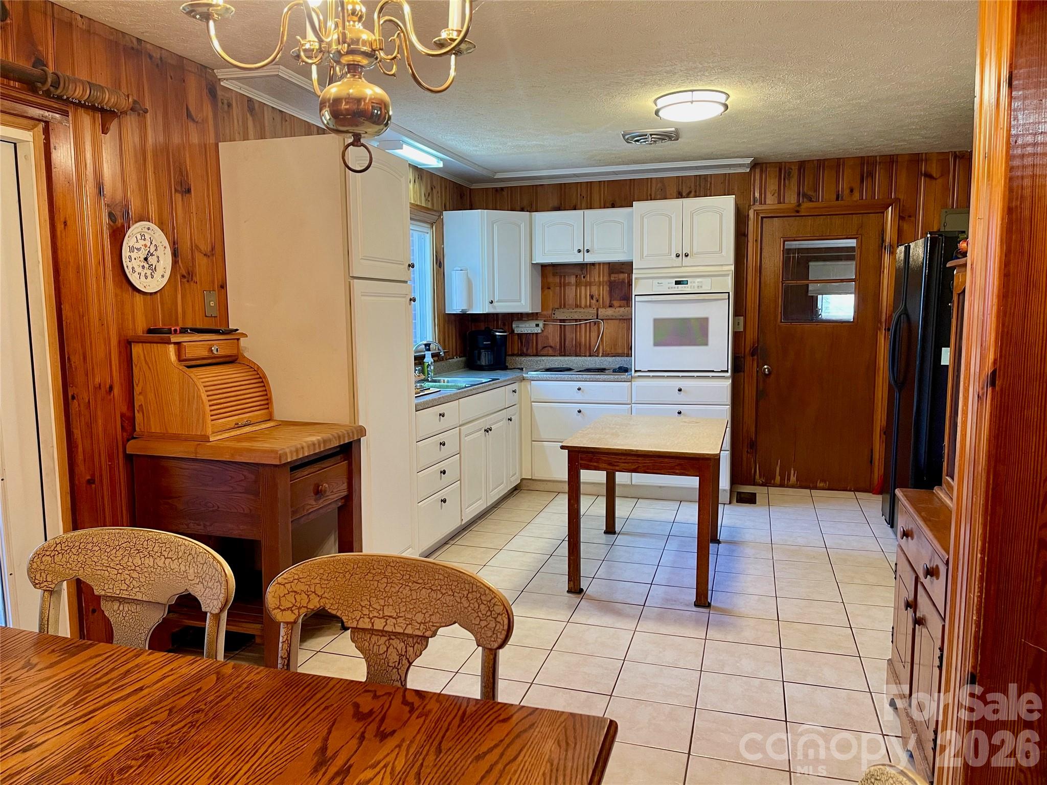 3988 Greenwood Road Lenoir, NC 28645 - Photo 11 of 48