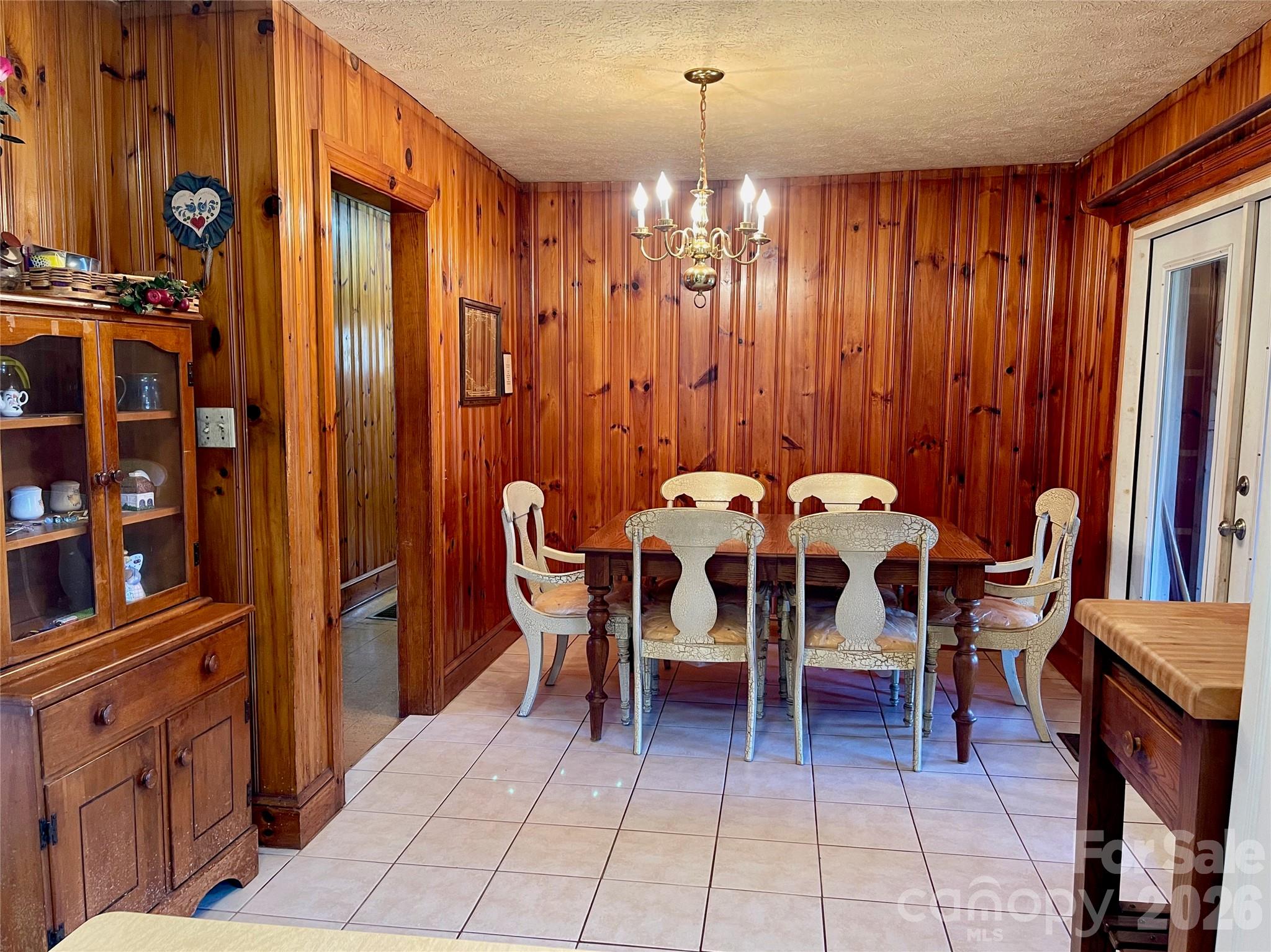 3988 Greenwood Road Lenoir, NC 28645 - Photo 16 of 48