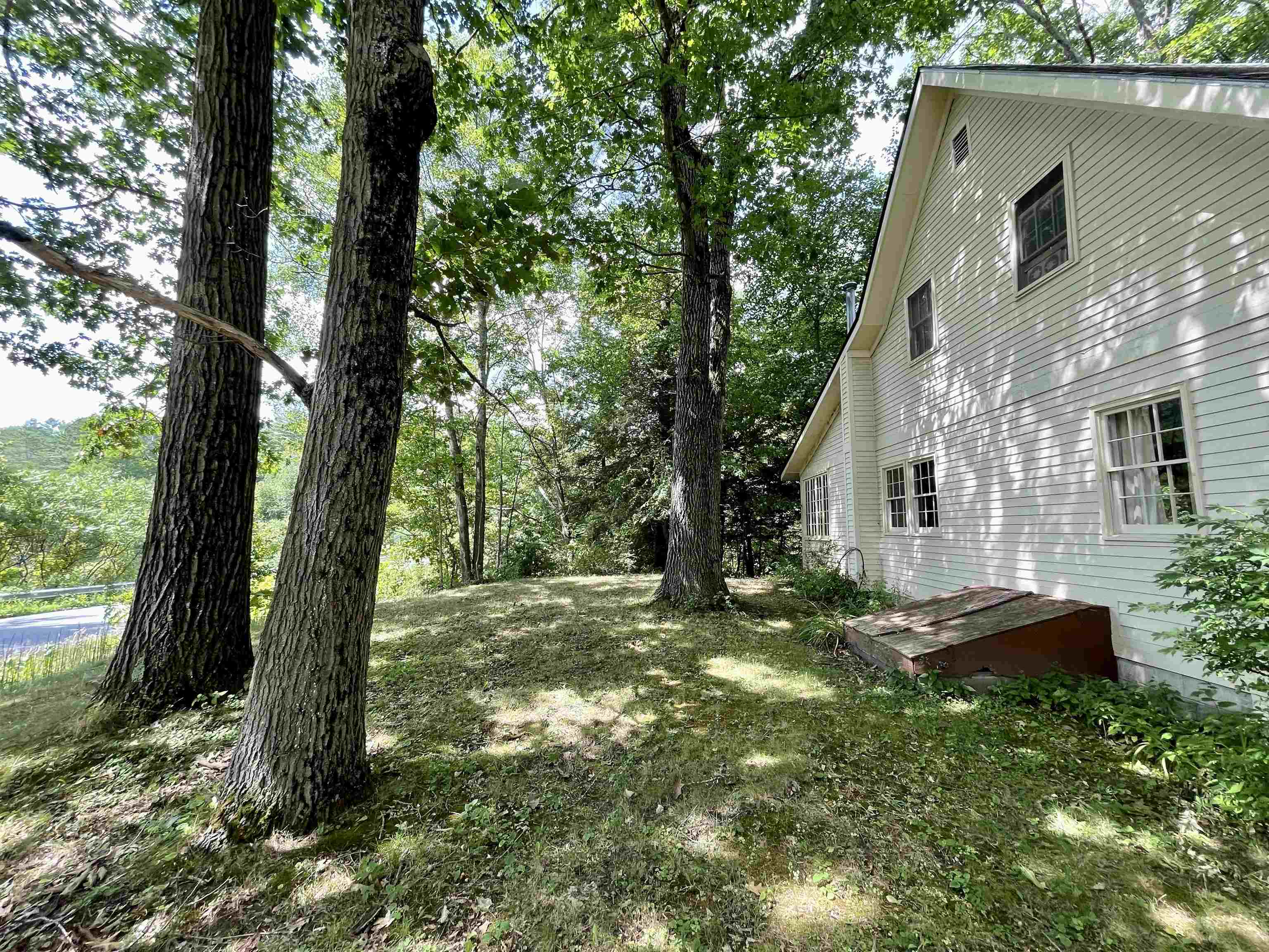 326 Terry Hill Road Fairlee, VT 05045 - Photo 4 of 17 Gallery Image 4