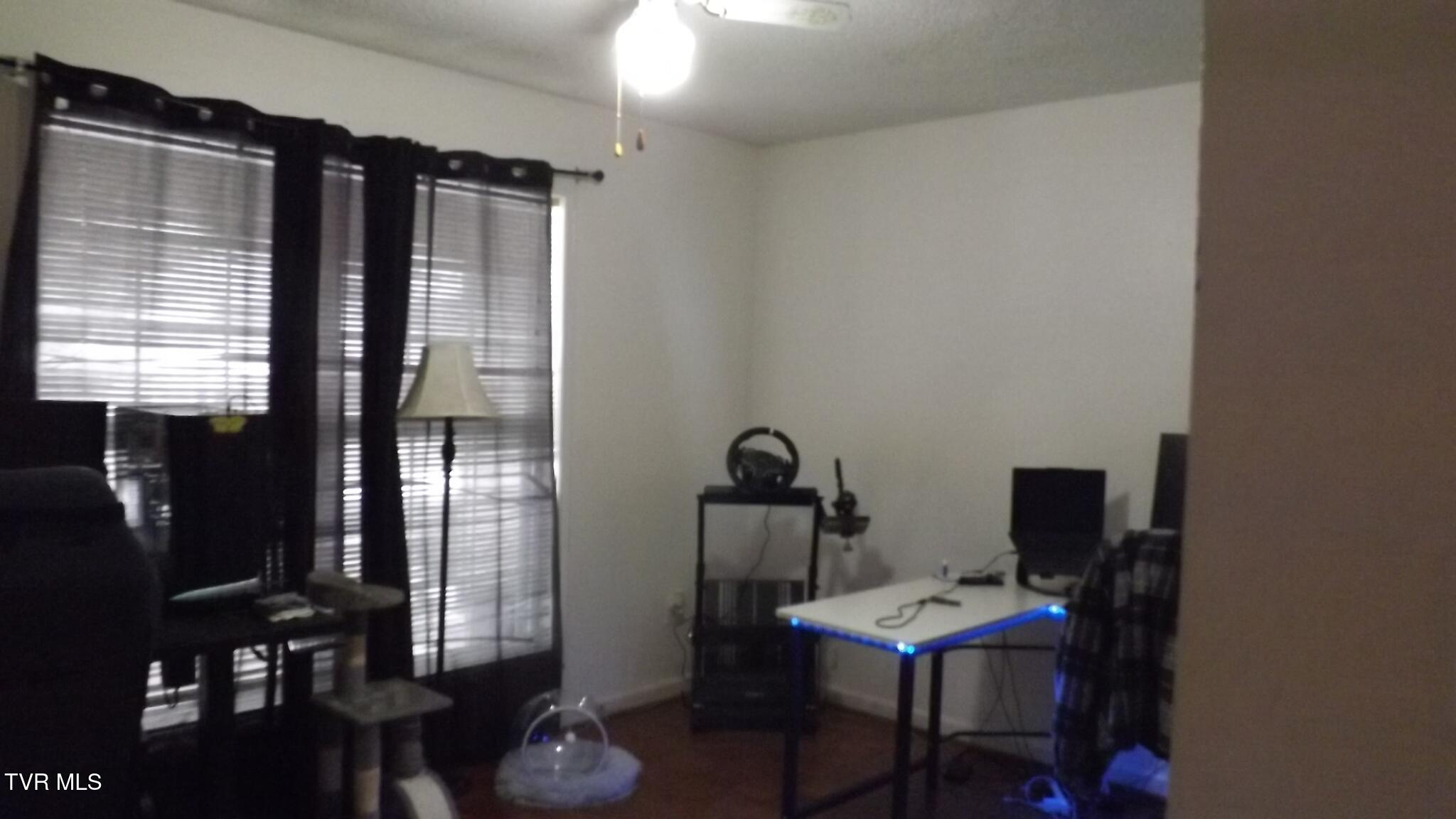 140 Harvest Road Bristol, VA 24201 - Photo 14 of 19 APT19