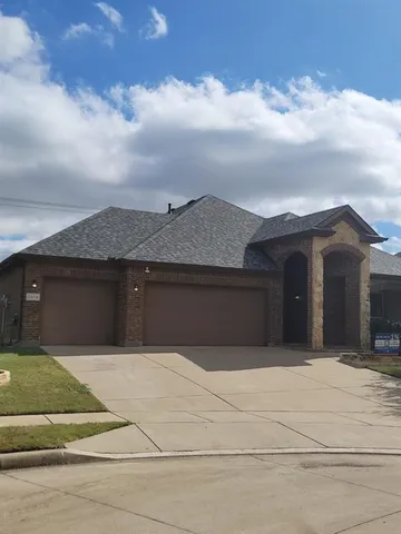 $334,900 | 9505 Cypress Lake Drive, Fort Worth, TX 76036
