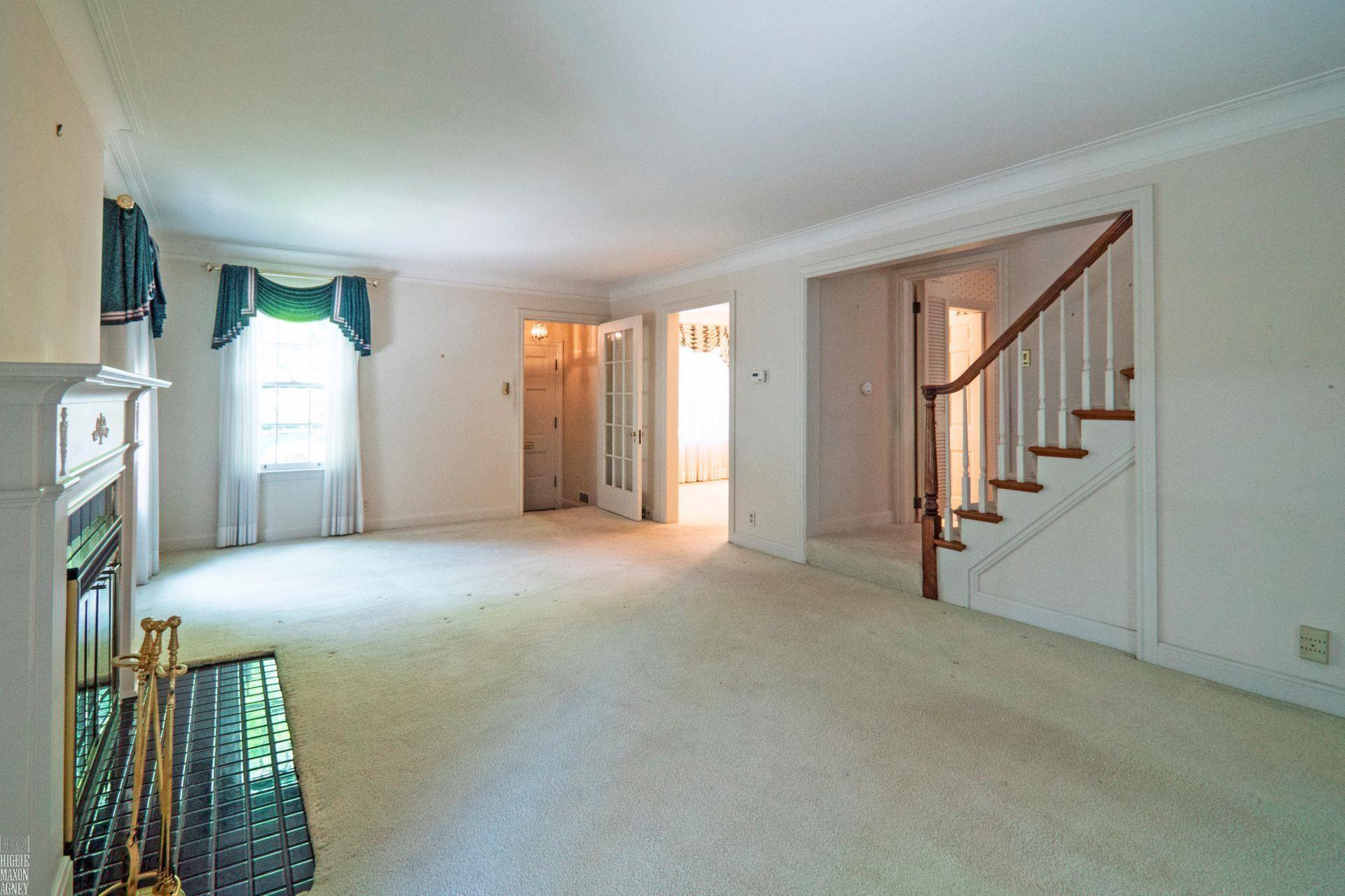 255 Merriweather Road Grosse Pointe Farms, MI 48236 - Photo 6 of 28