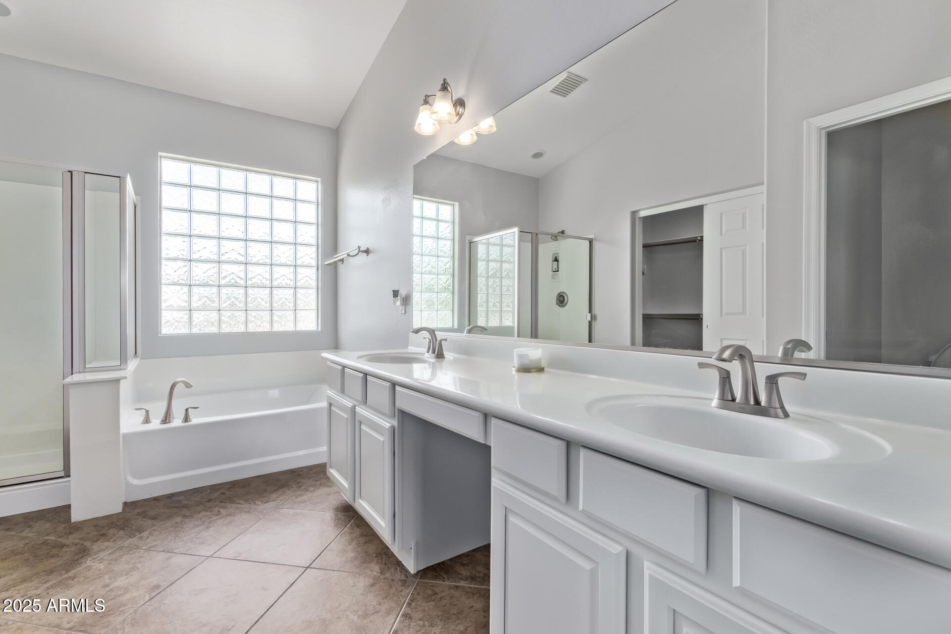 5412 West Red Bird Road Phoenix, AZ 85083 - Photo 16 of 45 Primary Bathroom