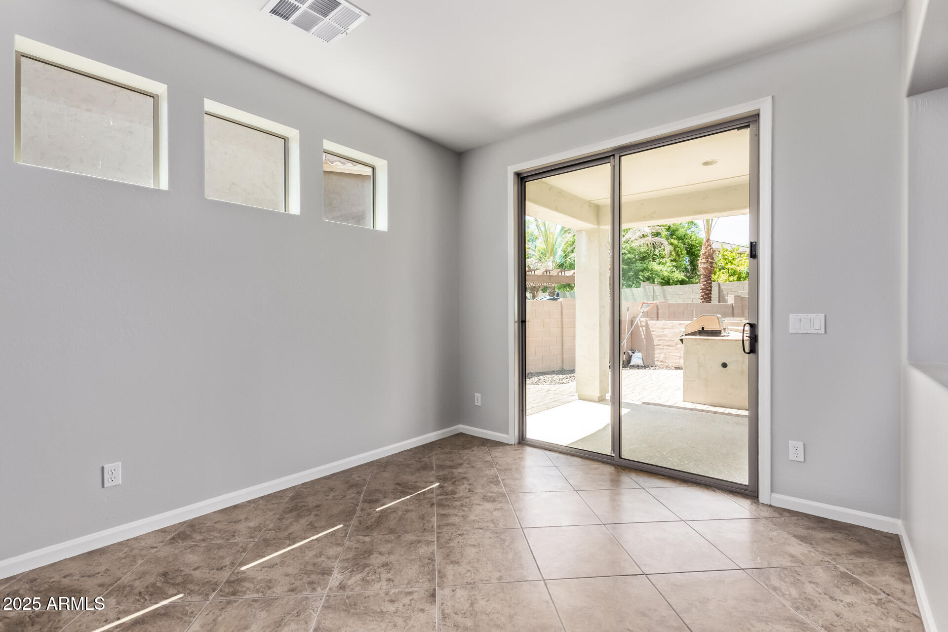 5412 West Red Bird Road Phoenix, AZ 85083 - Photo 9 of 45 Breakfast area overlooking the Pool