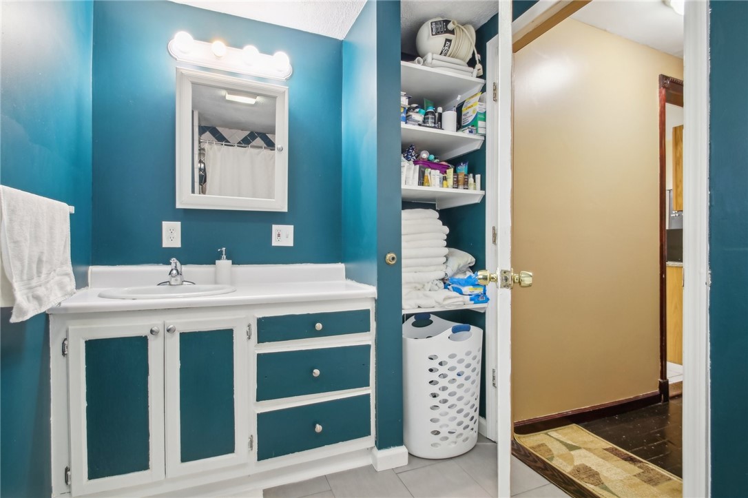 500 Lakeshore Boulevard Irondequoit, NY 14617 - Photo 14 of 24