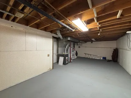 $1,950 | 128 South Hale Avenue, Bartlett, IL 60103