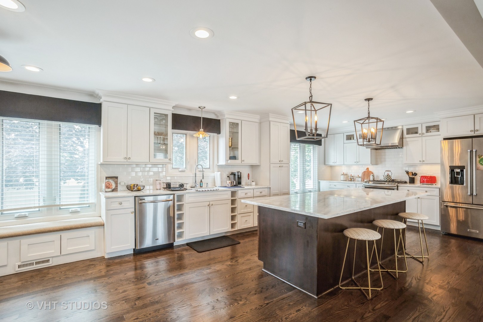 6140 Ruby Street Rosemont, IL 60018 - Photo 4 of 10