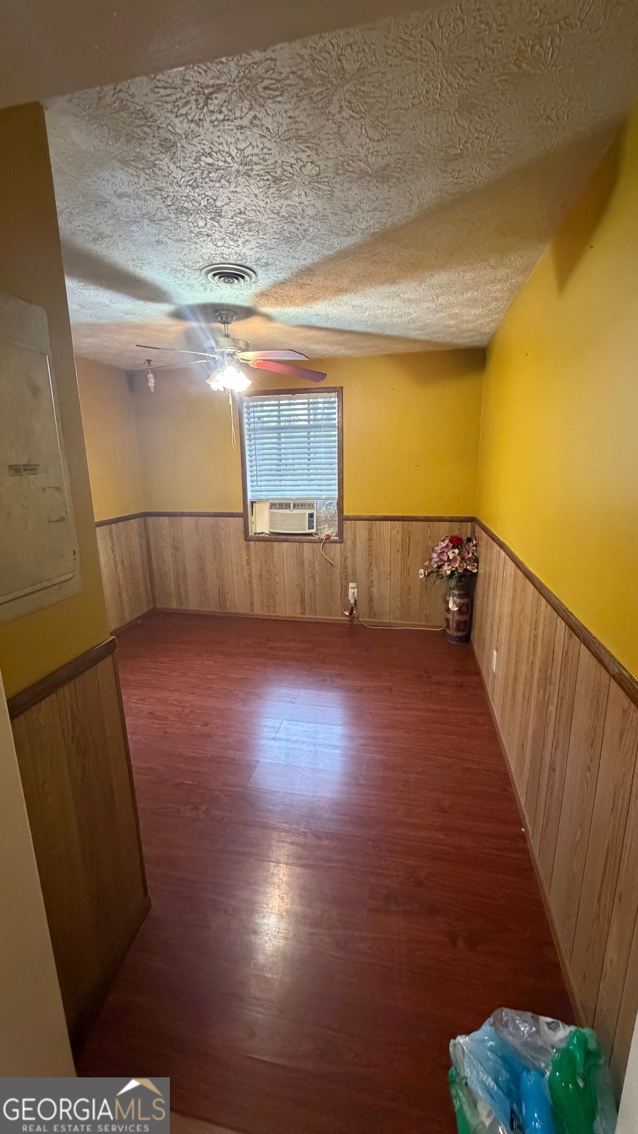 203 Salem Drive Northwest Rome, GA 30165 - Photo 5 of 15 a view of a livingroom with wooden floor
