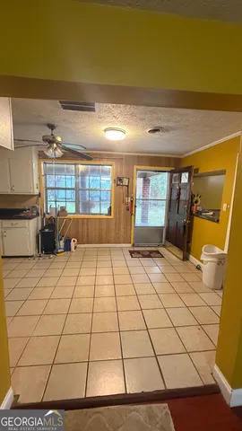 a view of a livingroom with furniture