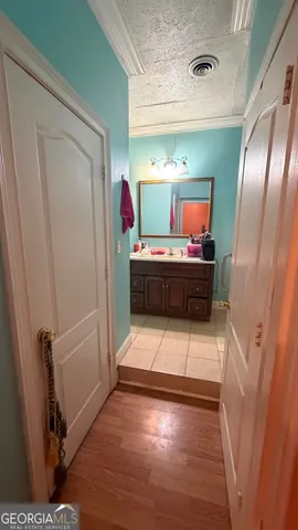 a view of walk in closet