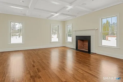 $2,695,000 | 87 Silver Hill Road, Ridgefield, CT 06877