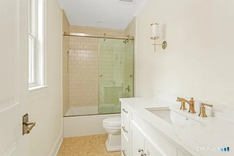 $2,695,000 | 87 Silver Hill Road, Ridgefield, CT 06877