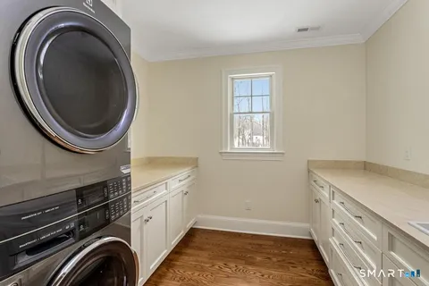 $2,695,000 | 87 Silver Hill Road, Ridgefield, CT 06877