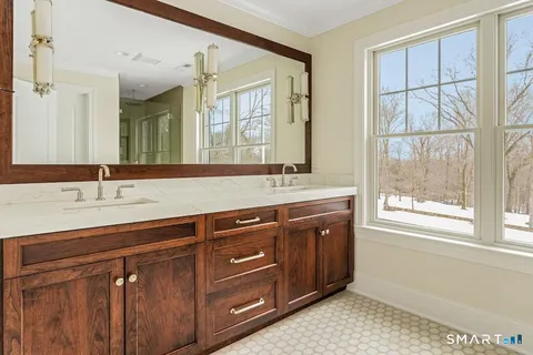 $2,695,000 | 87 Silver Hill Road, Ridgefield, CT 06877