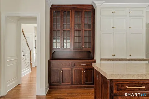 $2,695,000 | 87 Silver Hill Road, Ridgefield, CT 06877