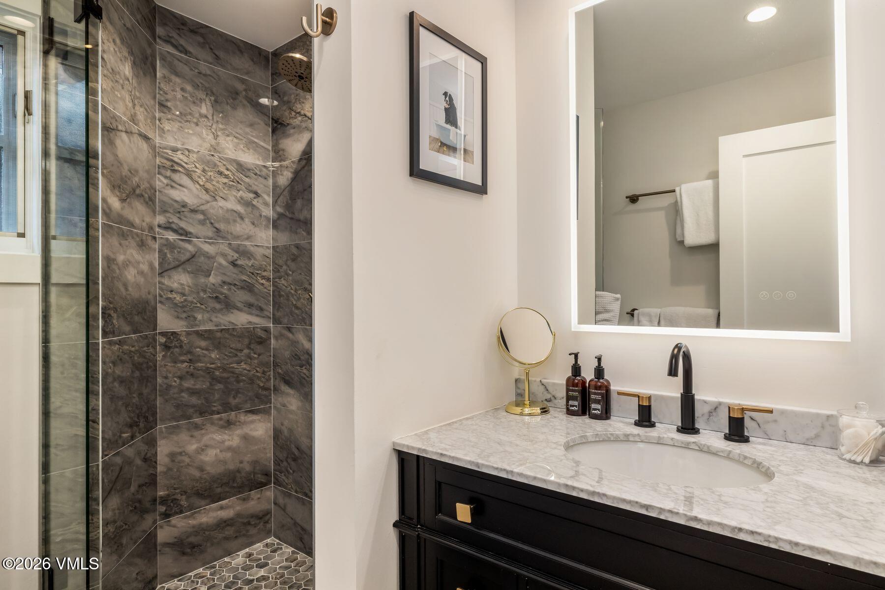63 A Avondale Lane, Unit R220 Beaver Creek, CO 81620 - Photo 21 of 40 photo_online_021
