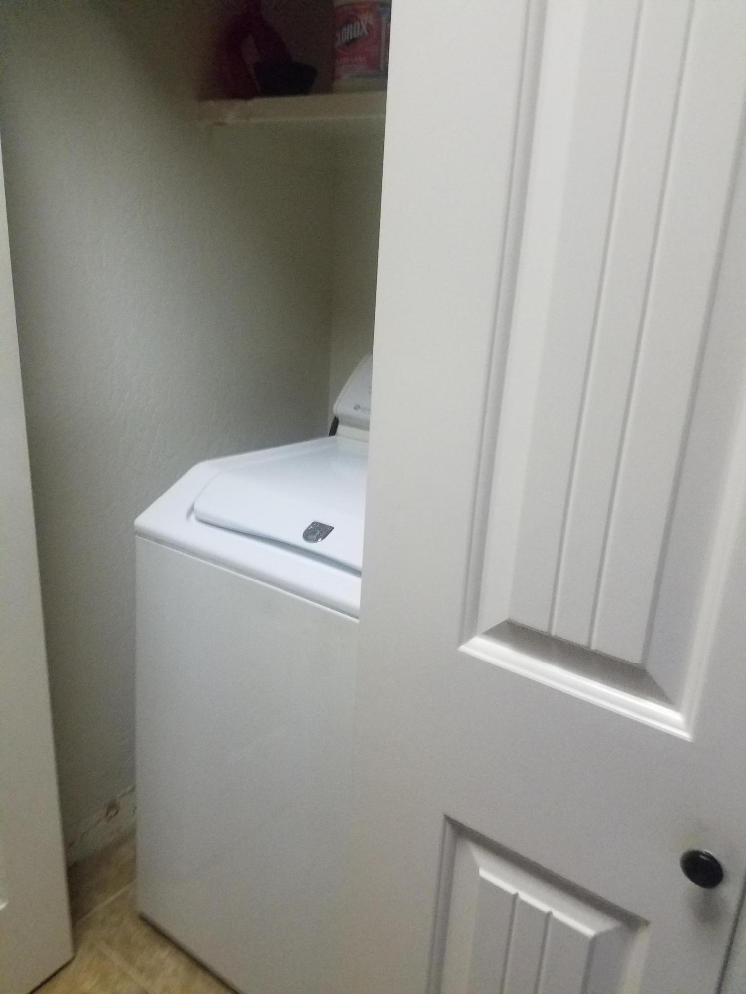 22223 Carson Avenue Exeter, CA 93221 - Photo 35 of 61 Laundry Room 4