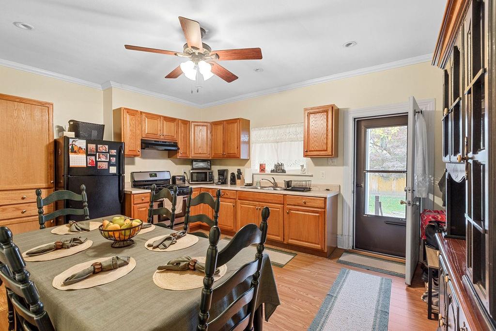 104 Munson Avenue McKees Rocks, PA 15136 - Photo 3 of 19 Gallery Image 3