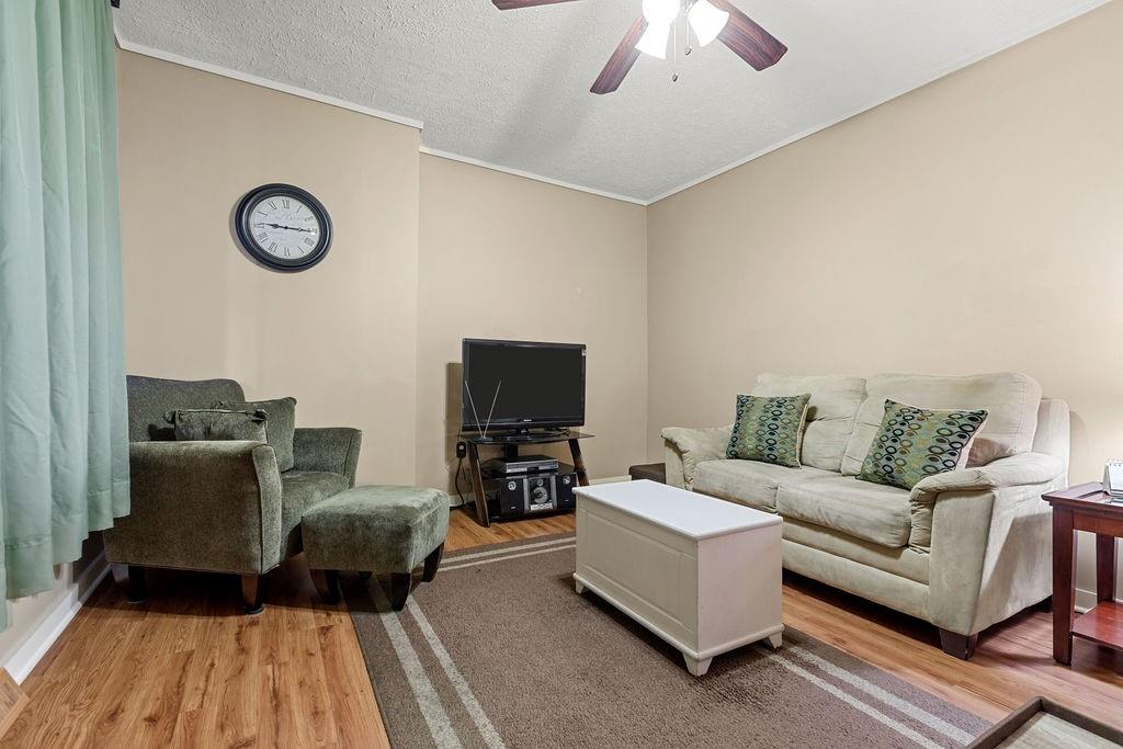 104 Munson Avenue McKees Rocks, PA 15136 - Photo 8 of 19 Gallery Image 8