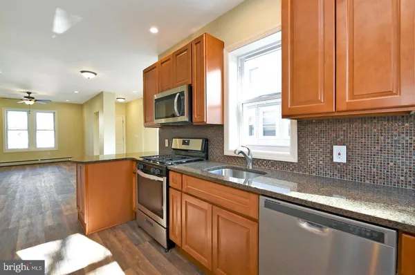 $329,900 | 233 Park Lane, Hamilton, NJ 08609