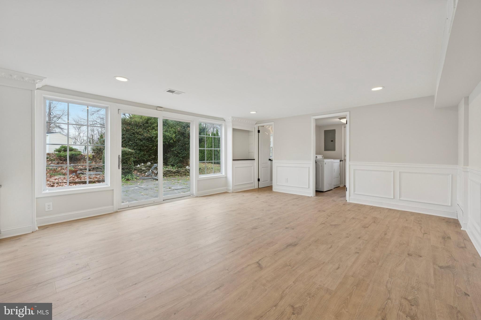 440 Rittenhouse Boulevard Jeffersonville, PA 19403 - Photo 20 of 45 a view of an empty room with a window