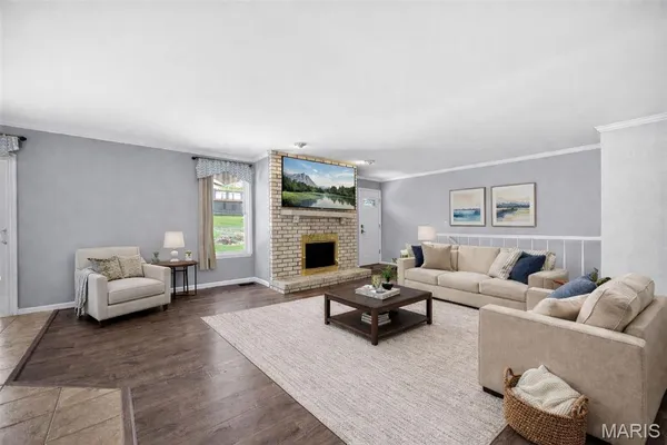 $335,000 | 24 Parkwood Drive, St. Peters, MO 63376