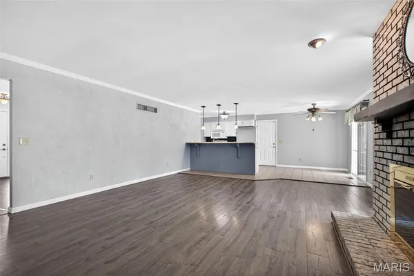 $335,000 | 24 Parkwood Drive, St. Peters, MO 63376