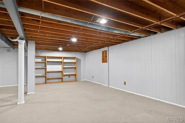 $335,000 | 24 Parkwood Drive, St. Peters, MO 63376