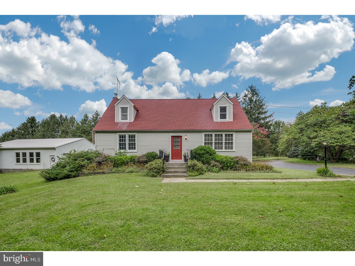 199 Russell Mill Road Woolwich Township, NJ 08085 - Photo 1 of 24