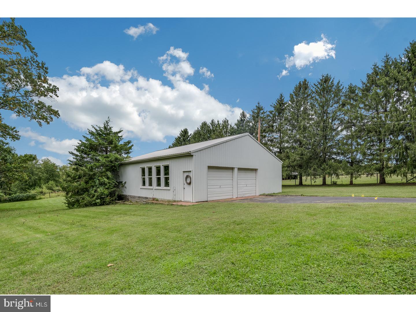 199 Russell Mill Road Woolwich Township, NJ 08085 - Photo 2 of 24