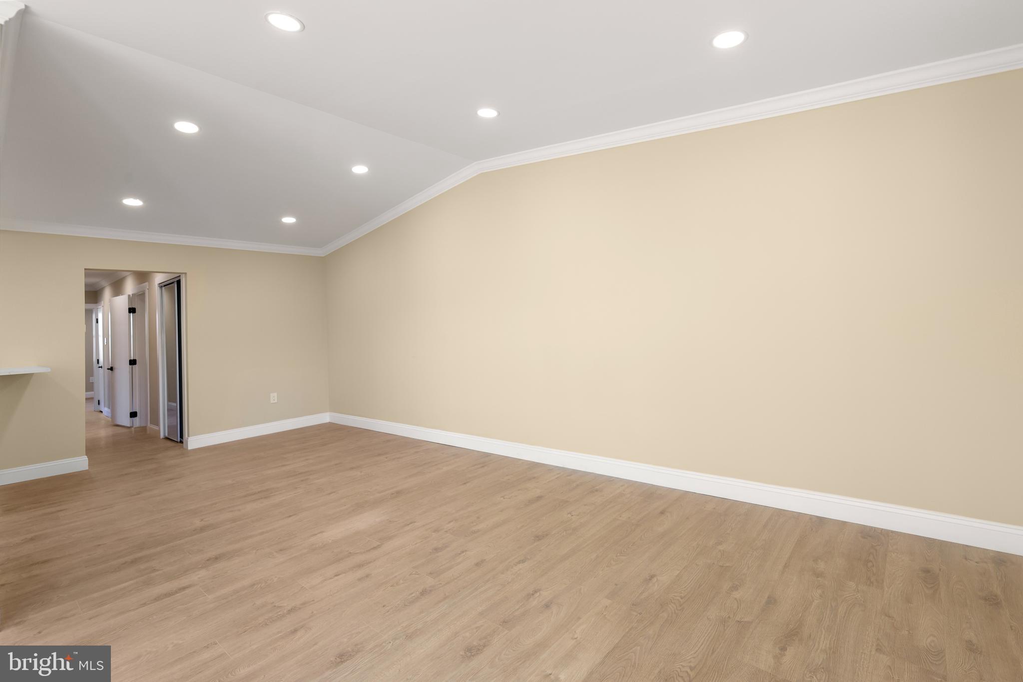 602 Wanamaker Road Jenkintown, PA 19046 - Photo 5 of 39 a view of an empty room