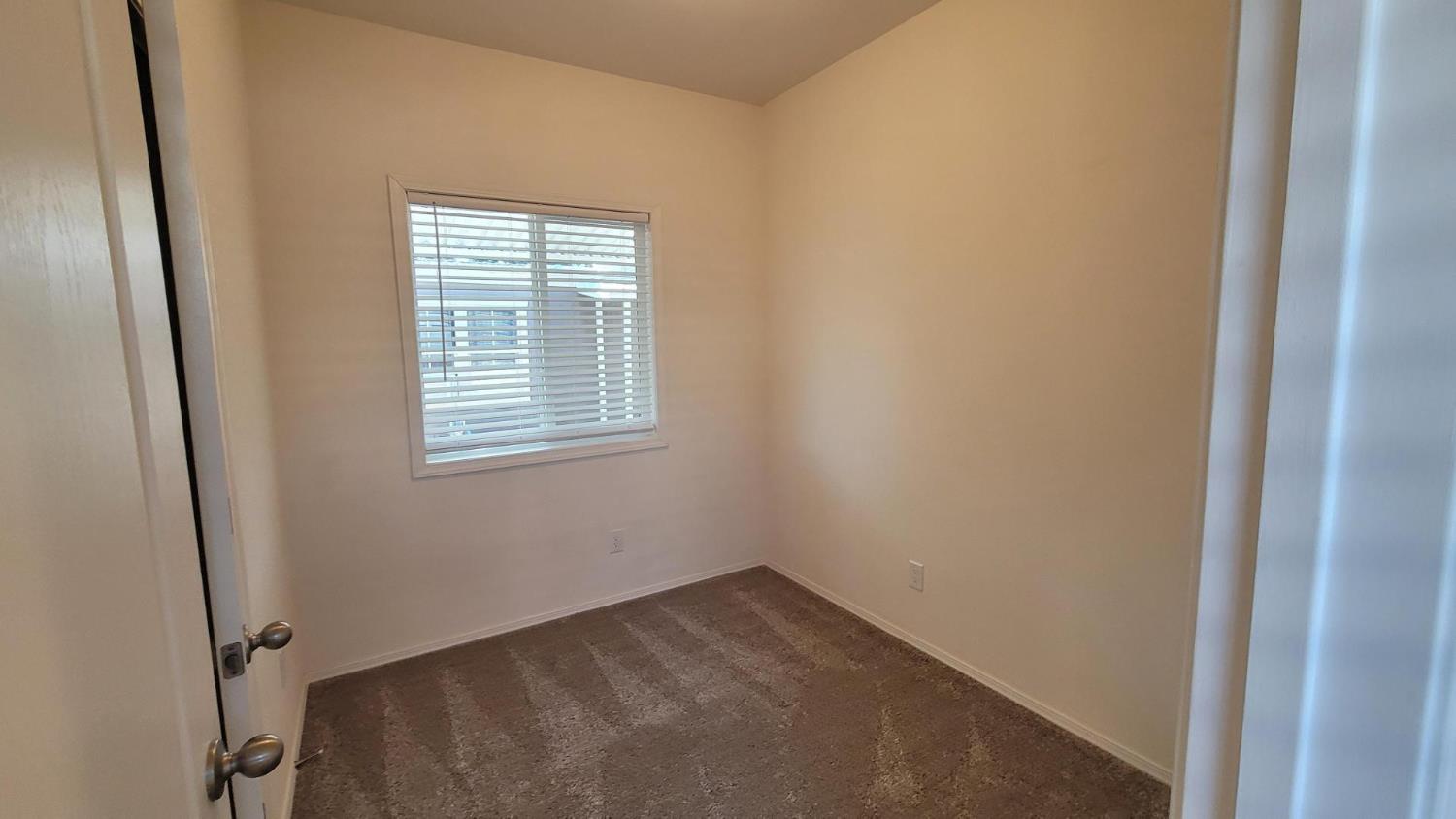 5812 Cedars Road, Unit 34 Redding, CA 96001 - Photo 11 of 13