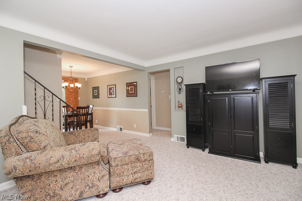 1304 Churchill Road Lyndhurst, OH 44124 - Photo 3 of 26