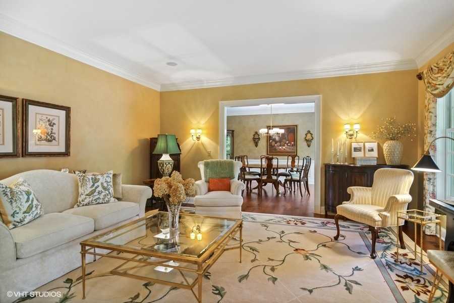 433 Signal Hill Road North Barrington, IL 60010 - Photo 15 of 44 a living room with furniture and a large window