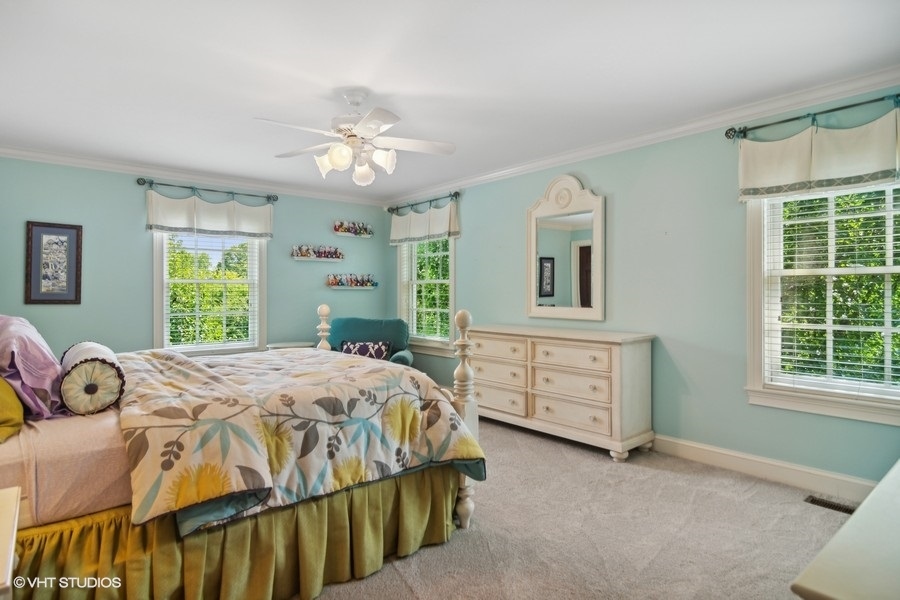 433 Signal Hill Road North Barrington, IL 60010 - Photo 21 of 44 a bedroom with a bed and a window